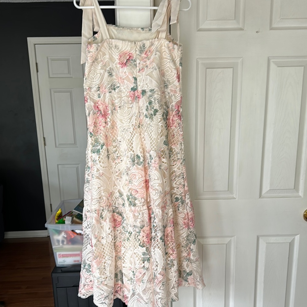 Floral Lace Midi Dress - Picture 3 of 4